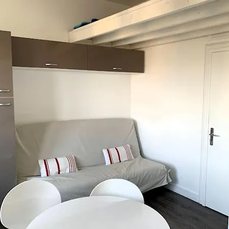 Le Joffre - Sur La Digue En Centre *