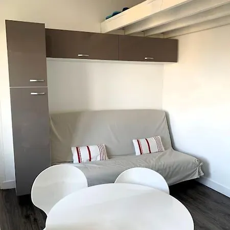 Le Joffre - Sur La Digue En Centre *