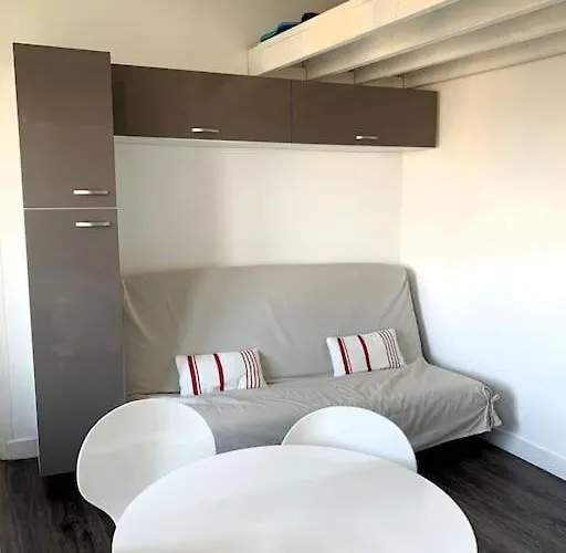 Le Joffre - Sur La Digue En Centre *