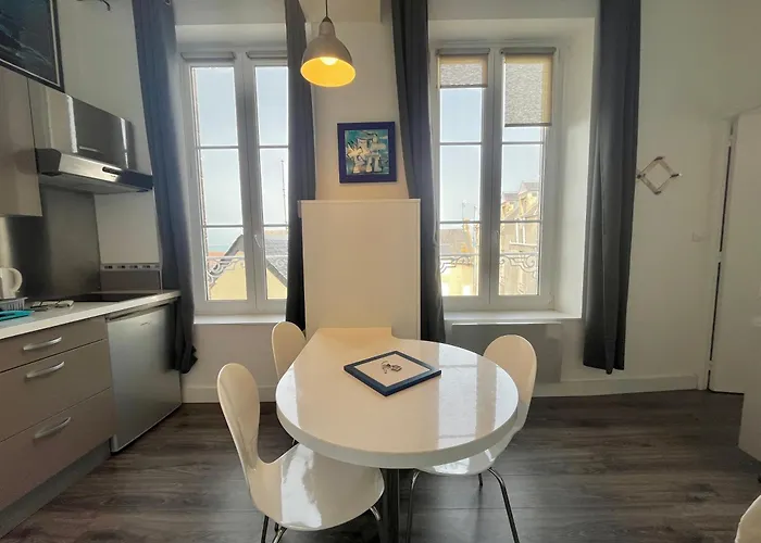 Le Joffre - Sur La Digue En Centre * ארומנש-לה-באינס